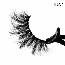 Load image into Gallery viewer, TRAP - Eyelashes
