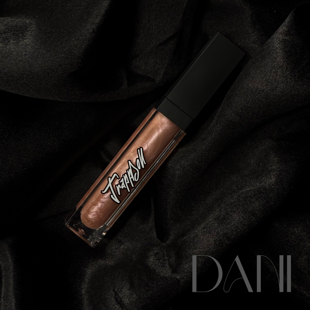 DANI LED LIGHT + MIRROR LIPGLOSS